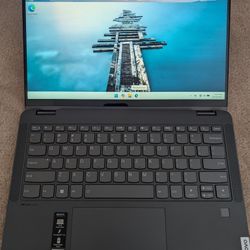 Lenovo 14" IdeaPad Flex 5 14IAU7 / 16GB RAM / 512GB SSD / Win 11 Home