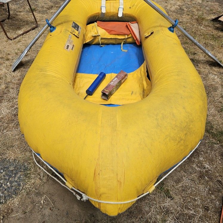 4 Man Rubberized Inflatable Boat