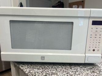 Kenmore Elite White Countertop Microwave