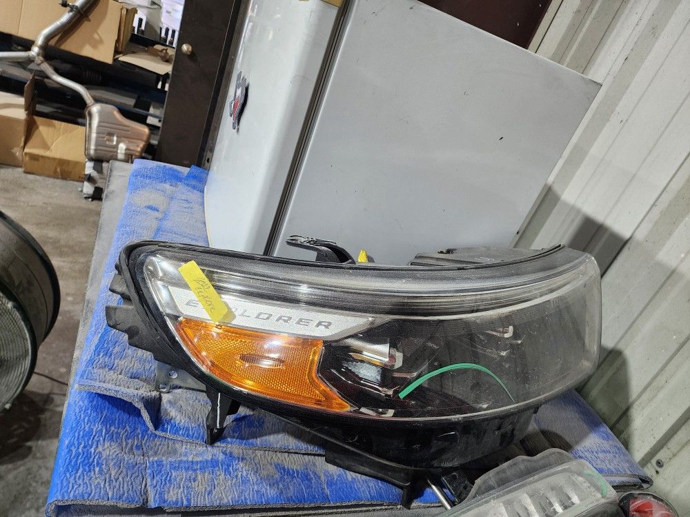 2022 Lf Headlamp For Ford Explorer 80$