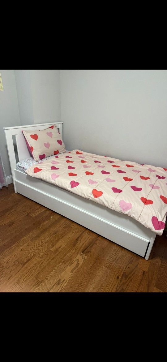 Kids Bed With Mattress