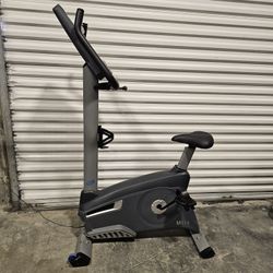 Nautilus U614 Upright Exercise Bike 
