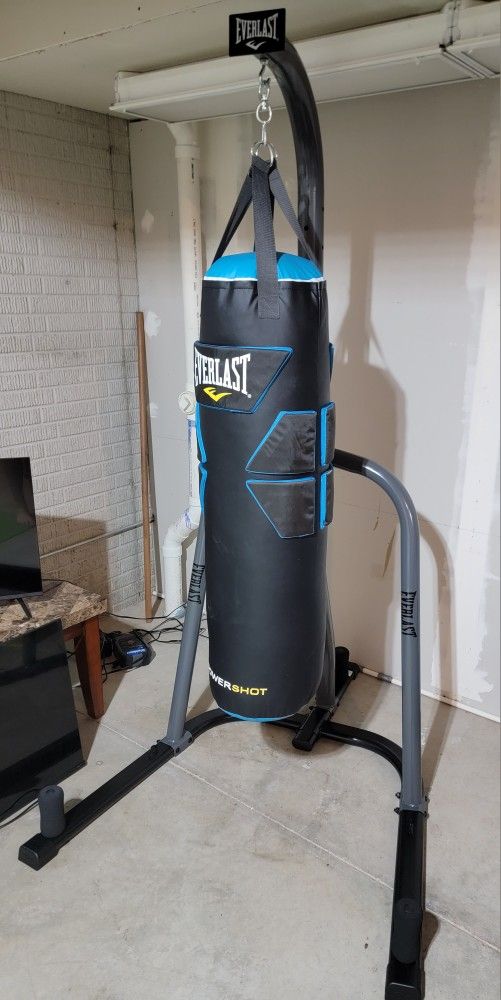 Everlast Powershot 100lb Bag & Stand