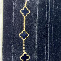 Clover Bracelets, Comes With Box And Bag $200 Each