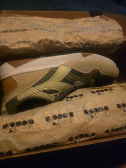 Diadora N9002