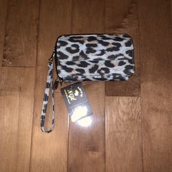 Leopard Crossbody Clutch/wrislet NWT