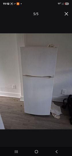 Brand new never used refrigerator