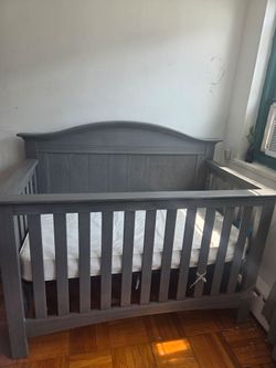 Large baby crib