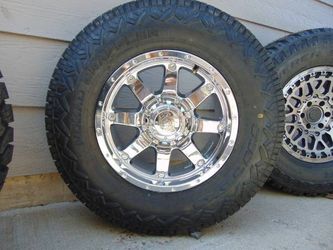 4 New 17X9 Chrome Gear Offroad 285 70 17 Nitto Nomad Grappler 4ply Tires 6X5.5 & 6X135 CHEVY FORD TOYOTA