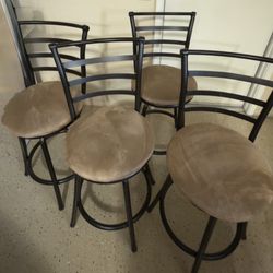 4 Counter Height Stools in Sun City West 