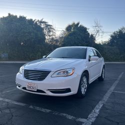 2014 Chrysler 200