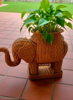 Hollywood Regency Vintage Style Wicker Elephant Table Storage Indoor Outdoor 28"×13"×21"