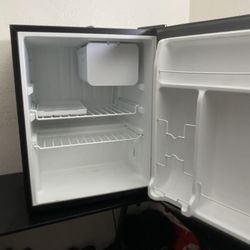 MINI FREEZER 