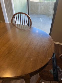 Free dinning room table and 4 chairs