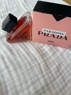 Prada Paradoxe Intense Eau de Parfum perfume