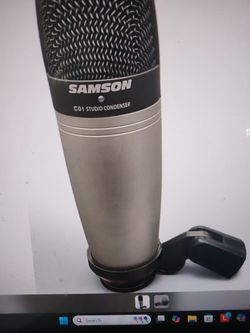 Professional blogger samson, microphone #C01 in stand 
