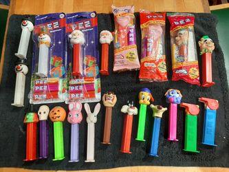 21 PEZ Dispensers