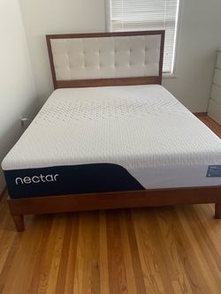 Like New Queen Bed & Mattress – Excellent Condition