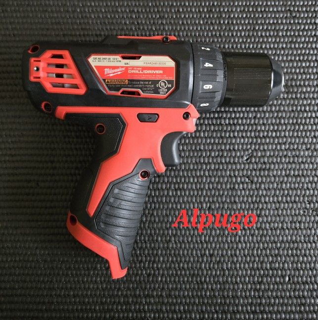 Milwaukee 2407-20 M12 12V Lithium-Ion Cordless 3/8 in. Drill/Driver (TOOL ONLY)
