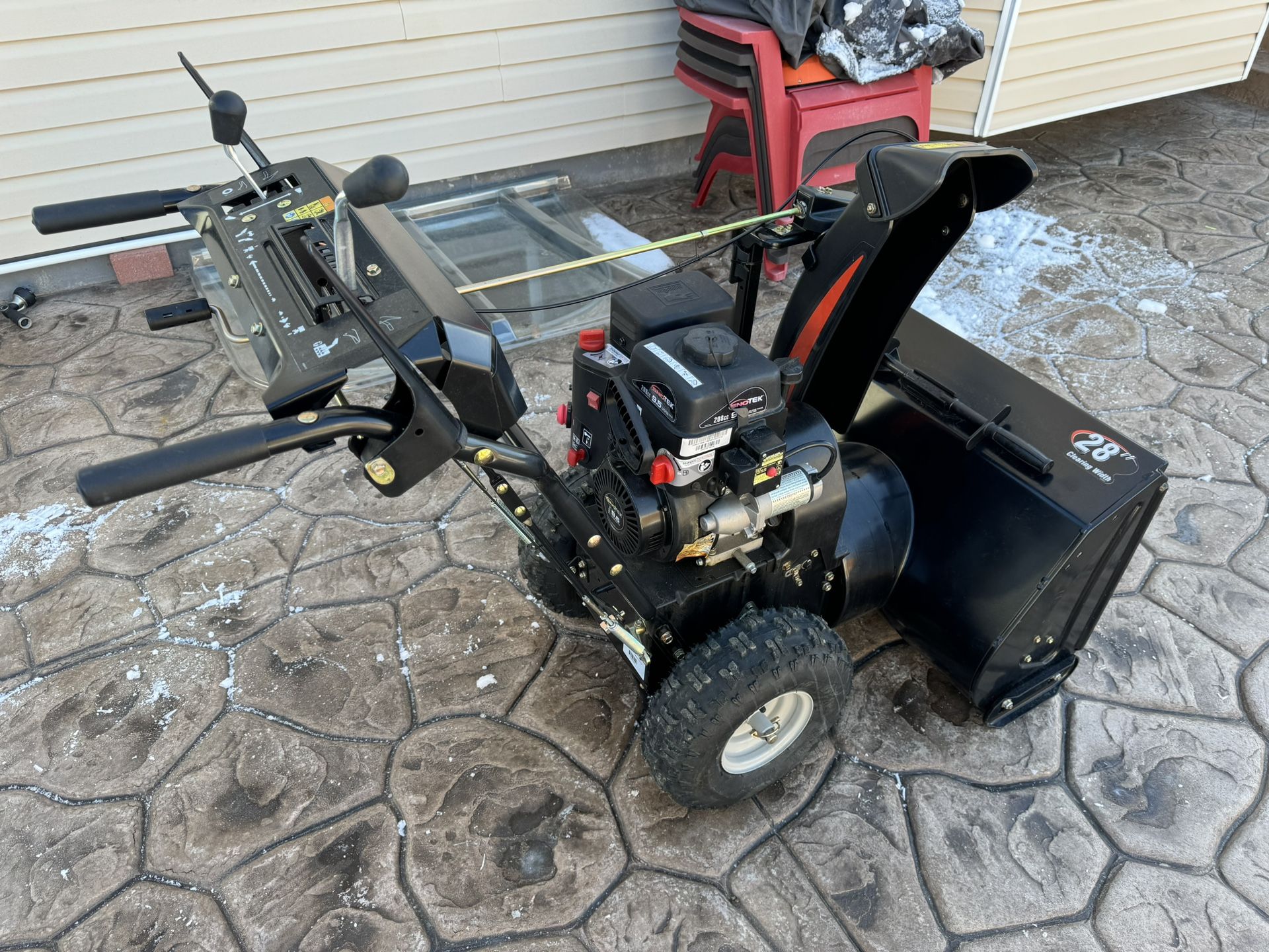 Snow blower SnoTEK By Ariens