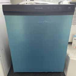 New Frigidaire Stainless Steel Dishwasher
