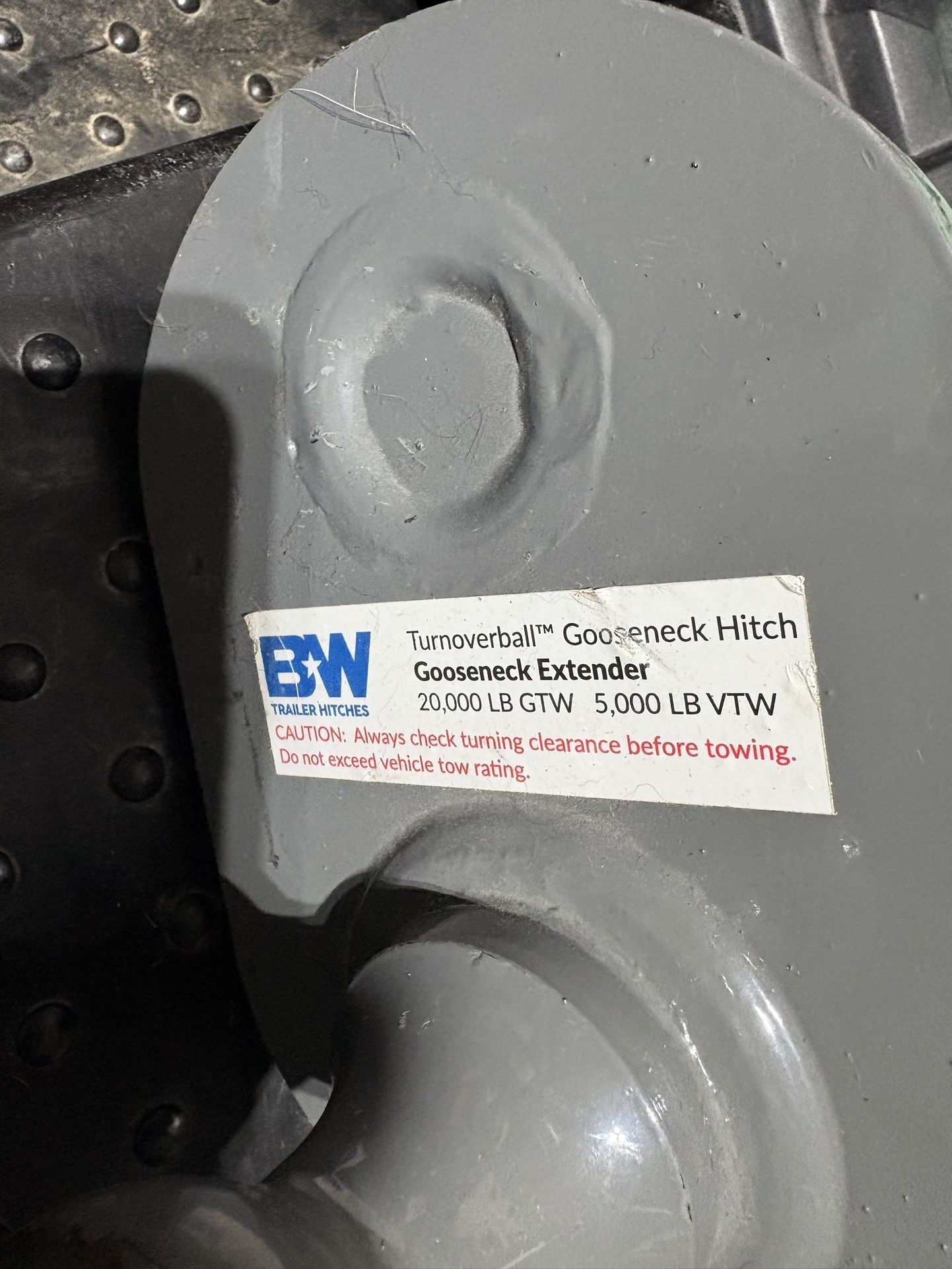 B&W Gooseneck Hitch Extender