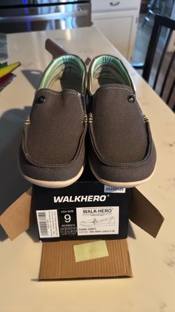 Woman’s walk hero size 9