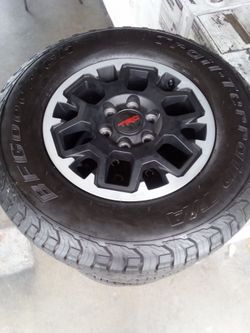 Toyota Tacoma TRD wheels