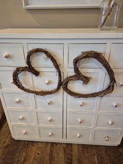 Shabby Chic / Farmhouse wood branch hearts.(2)