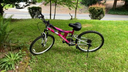 Girls Mongoose Bicycle