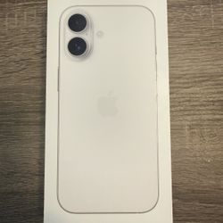 BRAND NEW SEALED Apple iPhone 17 256GB in white.