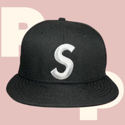 Supreme Characters S Logo New Era (7 1/8)