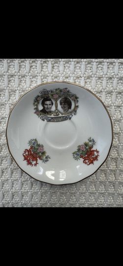 Queen Anne Saucer Of Royal Wedding