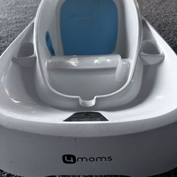 4 Moms Bath Tub