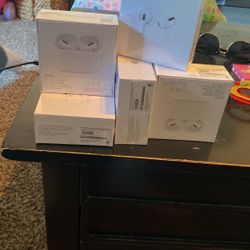 AirPod pros With Charging Case