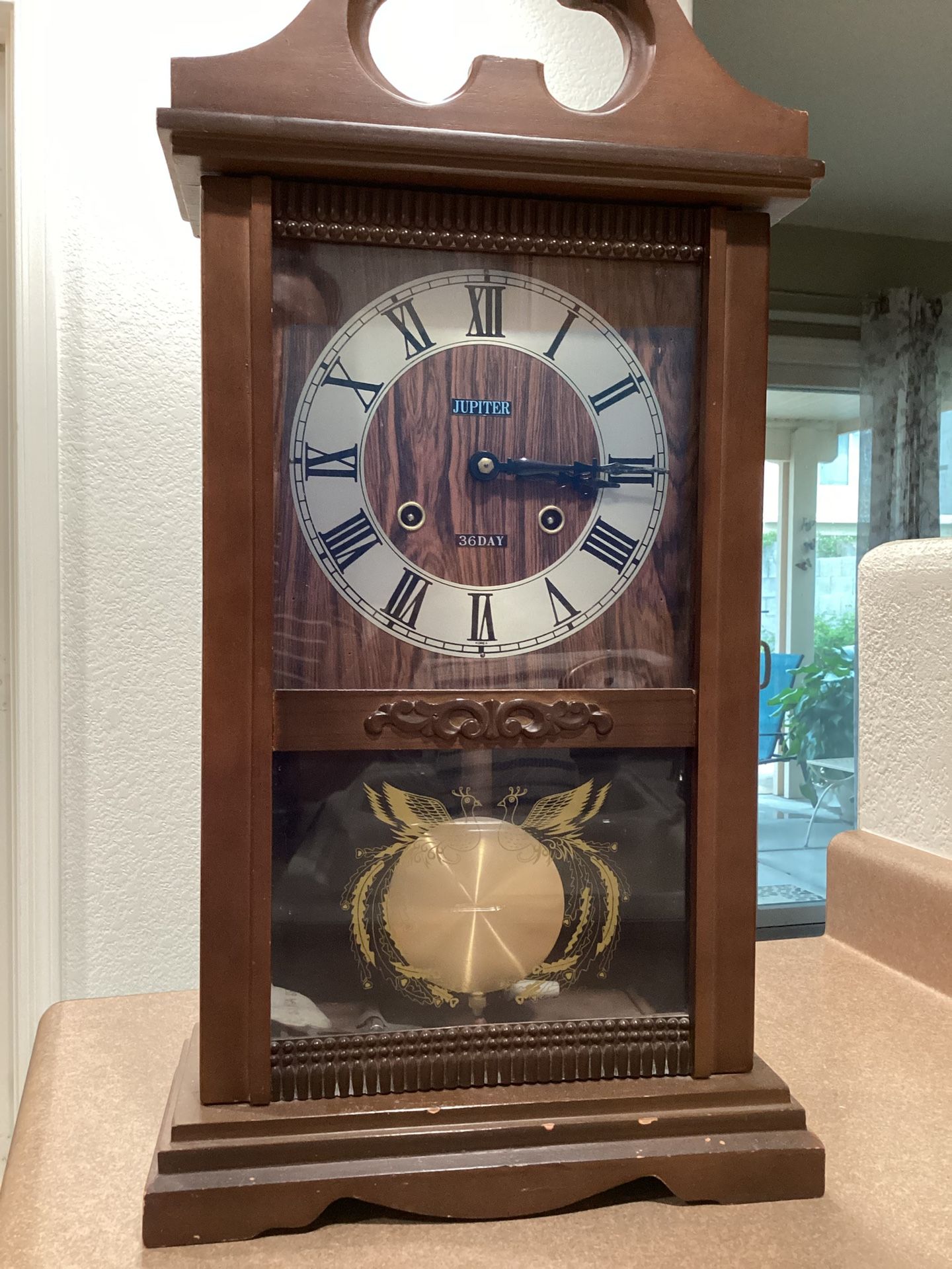 美品 Magical Furniture JUPITER WALL CLOCK Jupiter Clock for Sale in Sun City, AZ - OfferUp