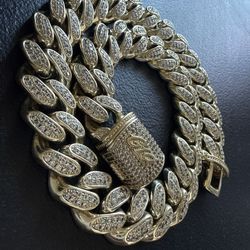 18k Yellow Gold/Diamond Cuban Link Chain (unavailable online)