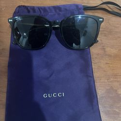 Women’s Gucci Sunglasses 