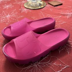 pink uggs size 9
