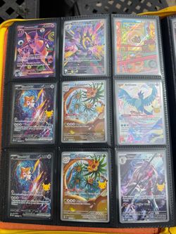 30th Anniversary Pokemon /Random