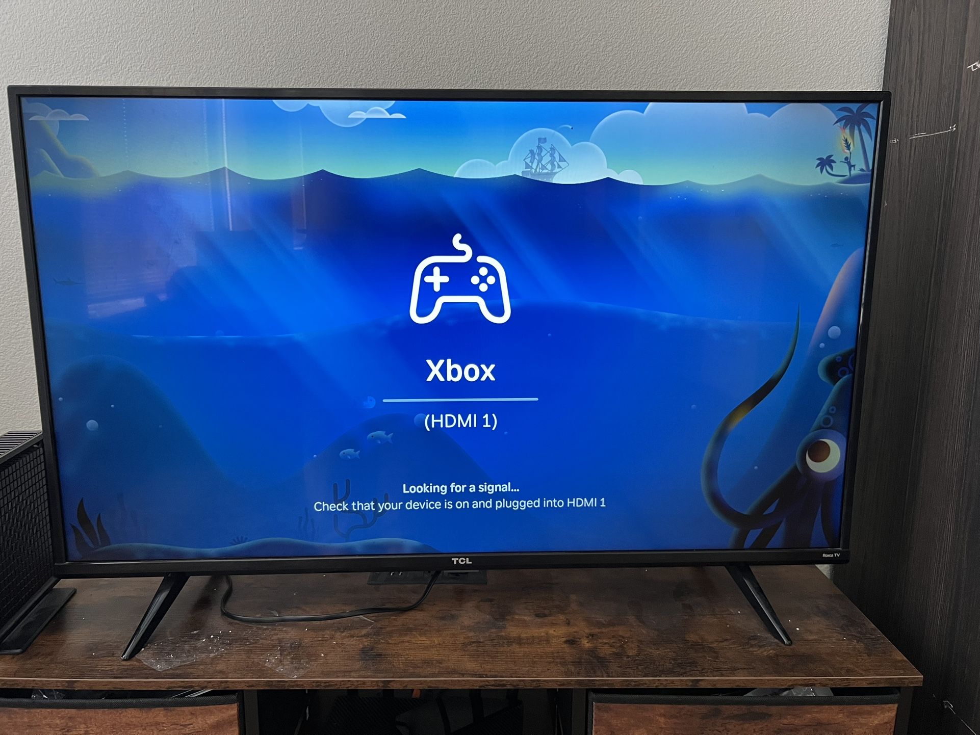 43” TCL Roku Tv (great Condition)