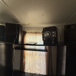 LG Stereo 