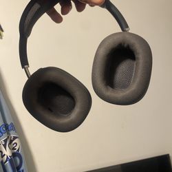 Air Pod Maxs 