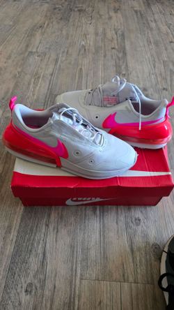 Nike womens shoes