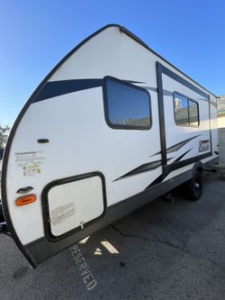 2021 KEYSTONE/COLEMAN LIGHT LX1605FB