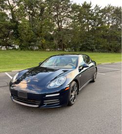 2016 Porsche Panamera