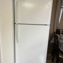 Refrigerator Kenmore