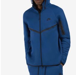 nike tech