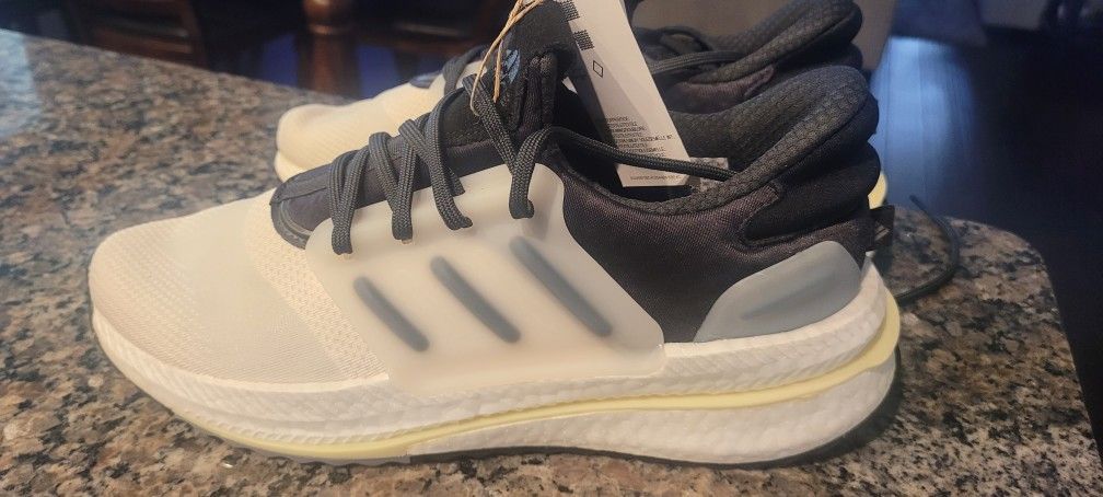 Adidas mens shoes 10.5