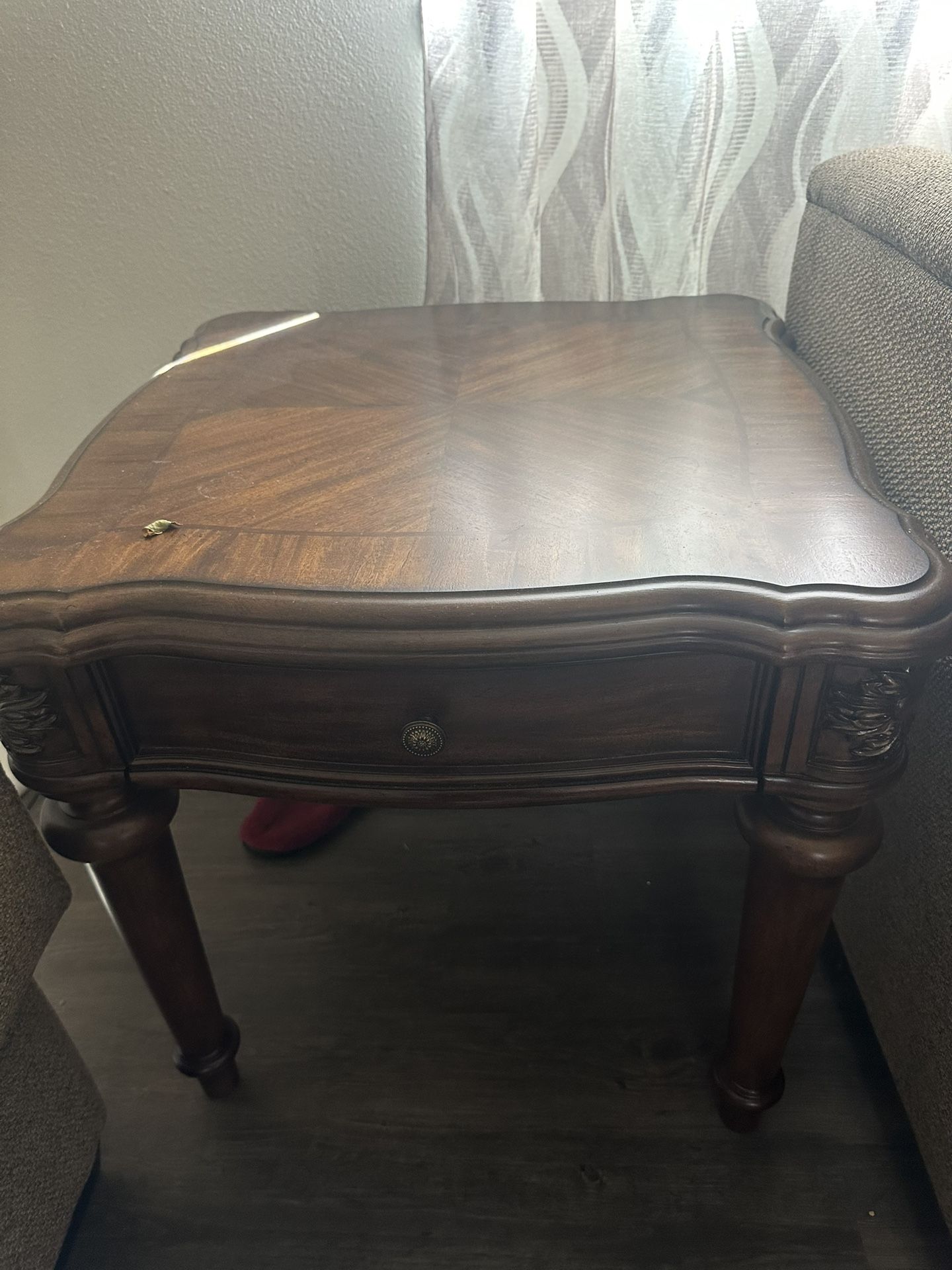 End table